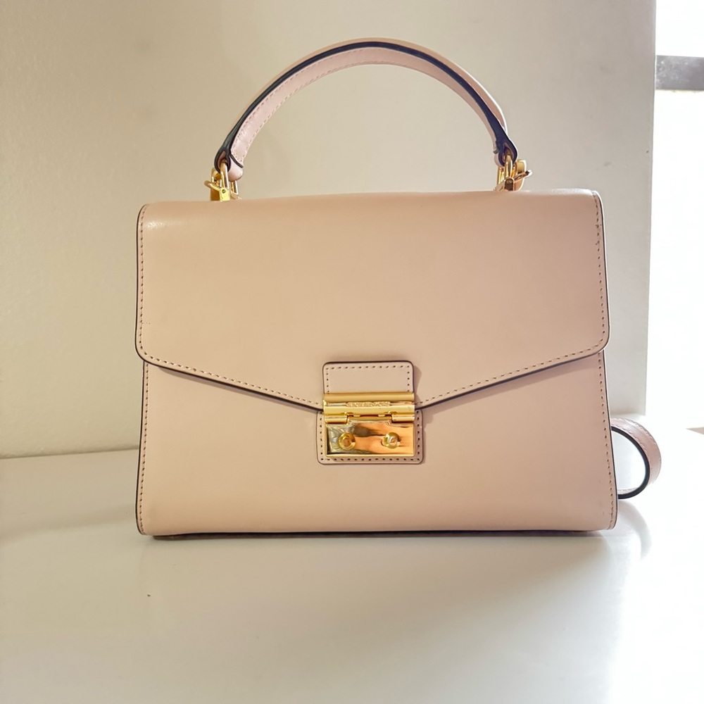 Elegant Cream Handbag